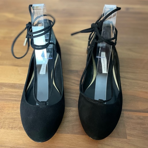 Diane Von Furstenberg wrapped lace up suede ballet flat - Picture 3 of 12